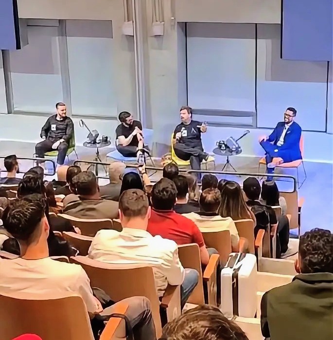 Marcus Fiuza em painel sobre Arquitetura de Negócios e IA — São Paulo, 2024